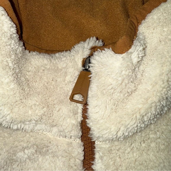 Carhartt Sherpa Fleece Quarter Zip! - Picture 7 of 8
